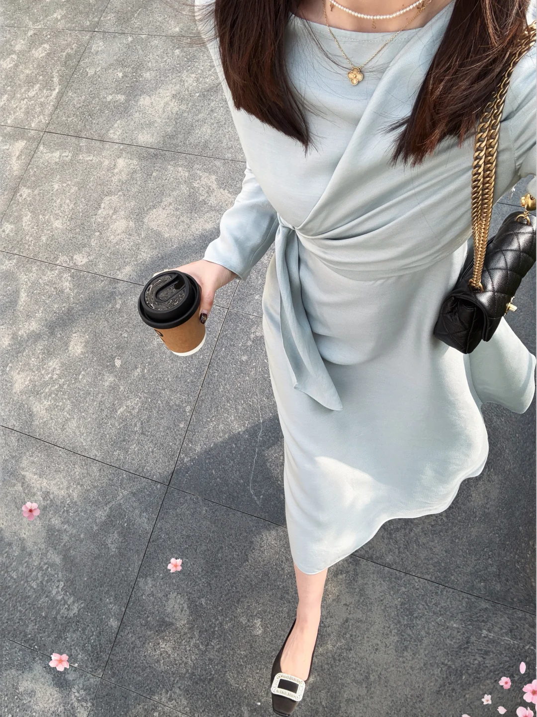 早春温柔通勤🩵穿裙子的春天是我的舒适区～