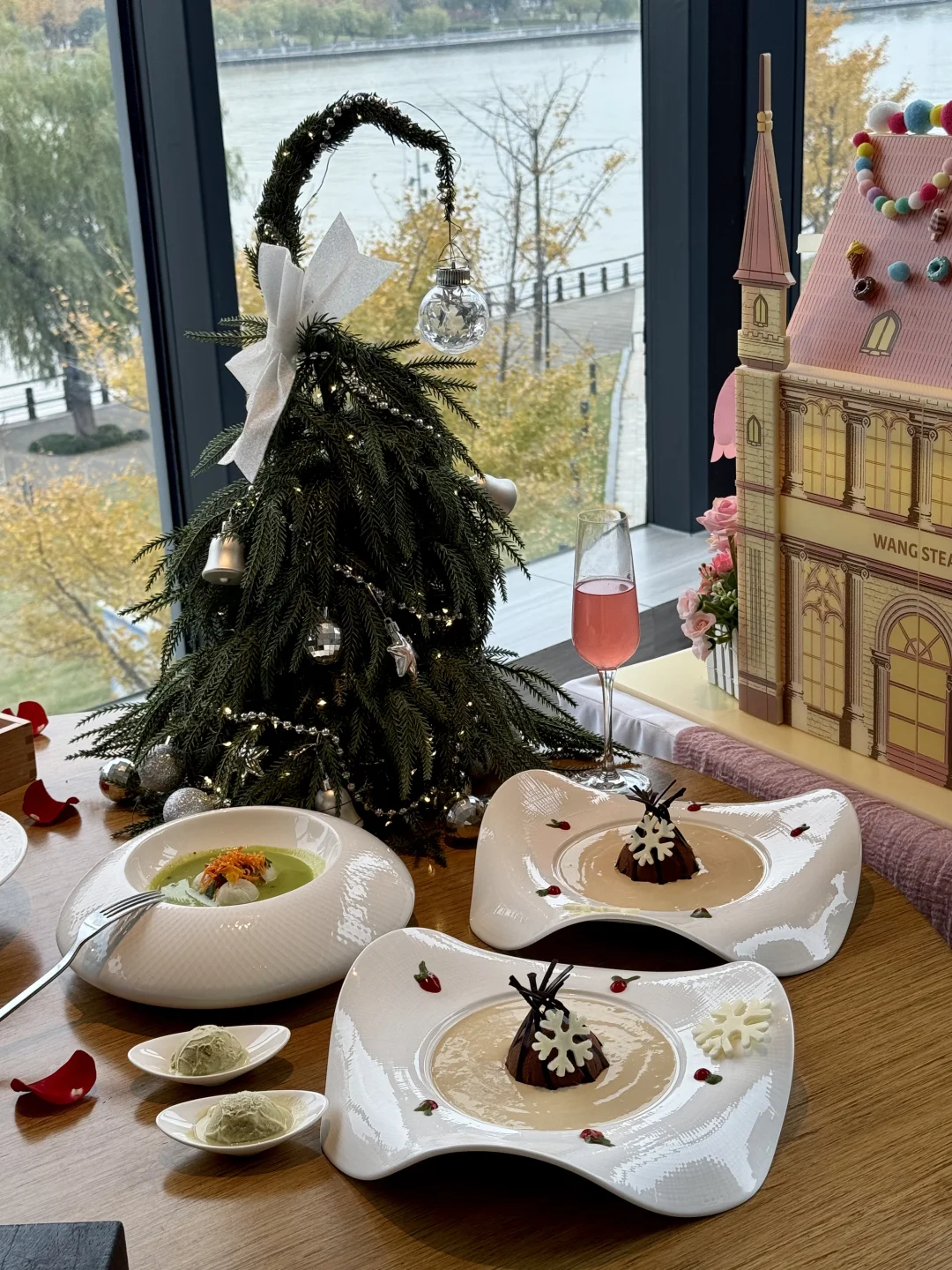 王品牛排这次的圣诞氛围好浪漫啊