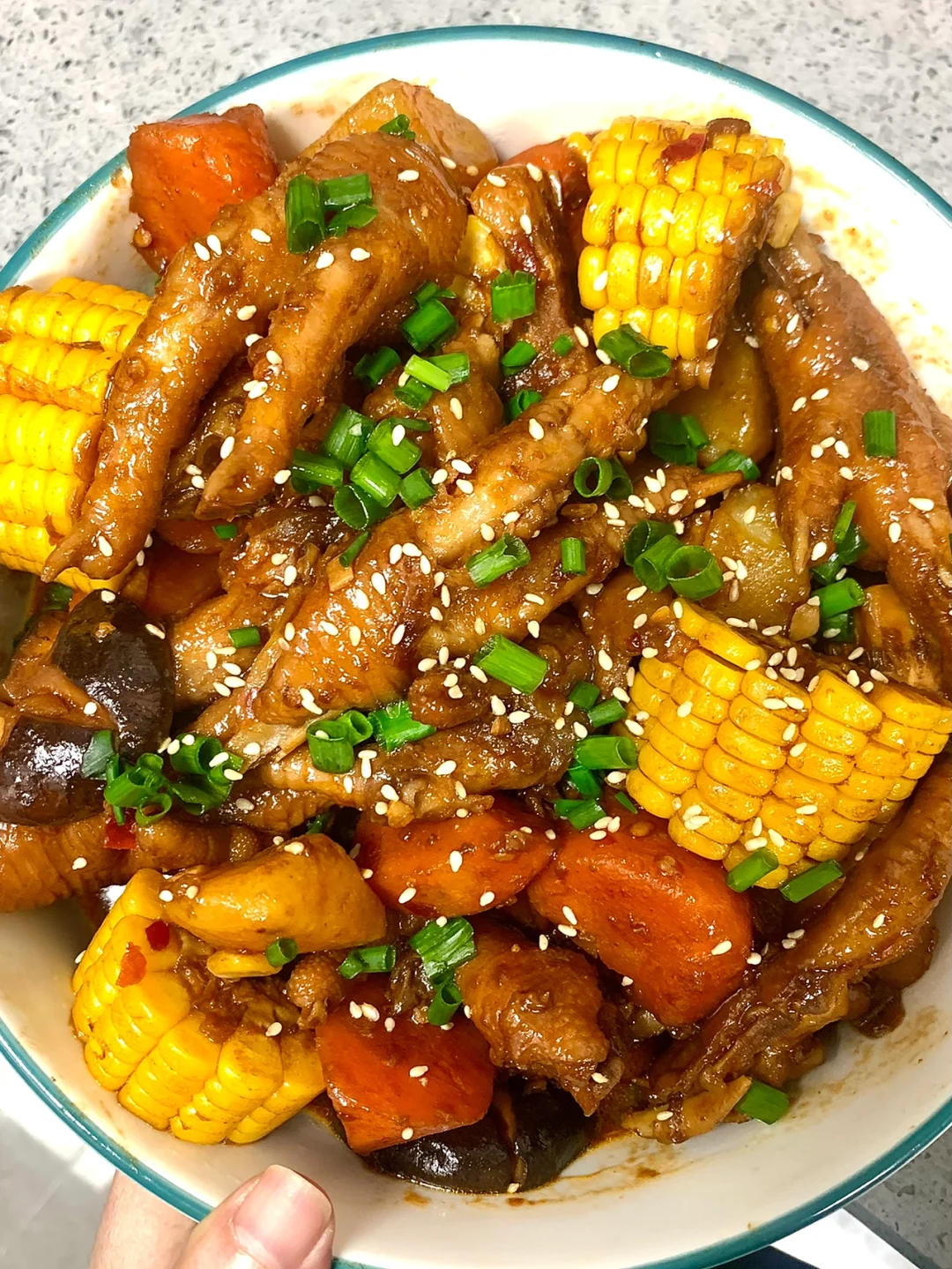 会的人越多，倒闭的店越多🤣鸡爪煲太绝了！