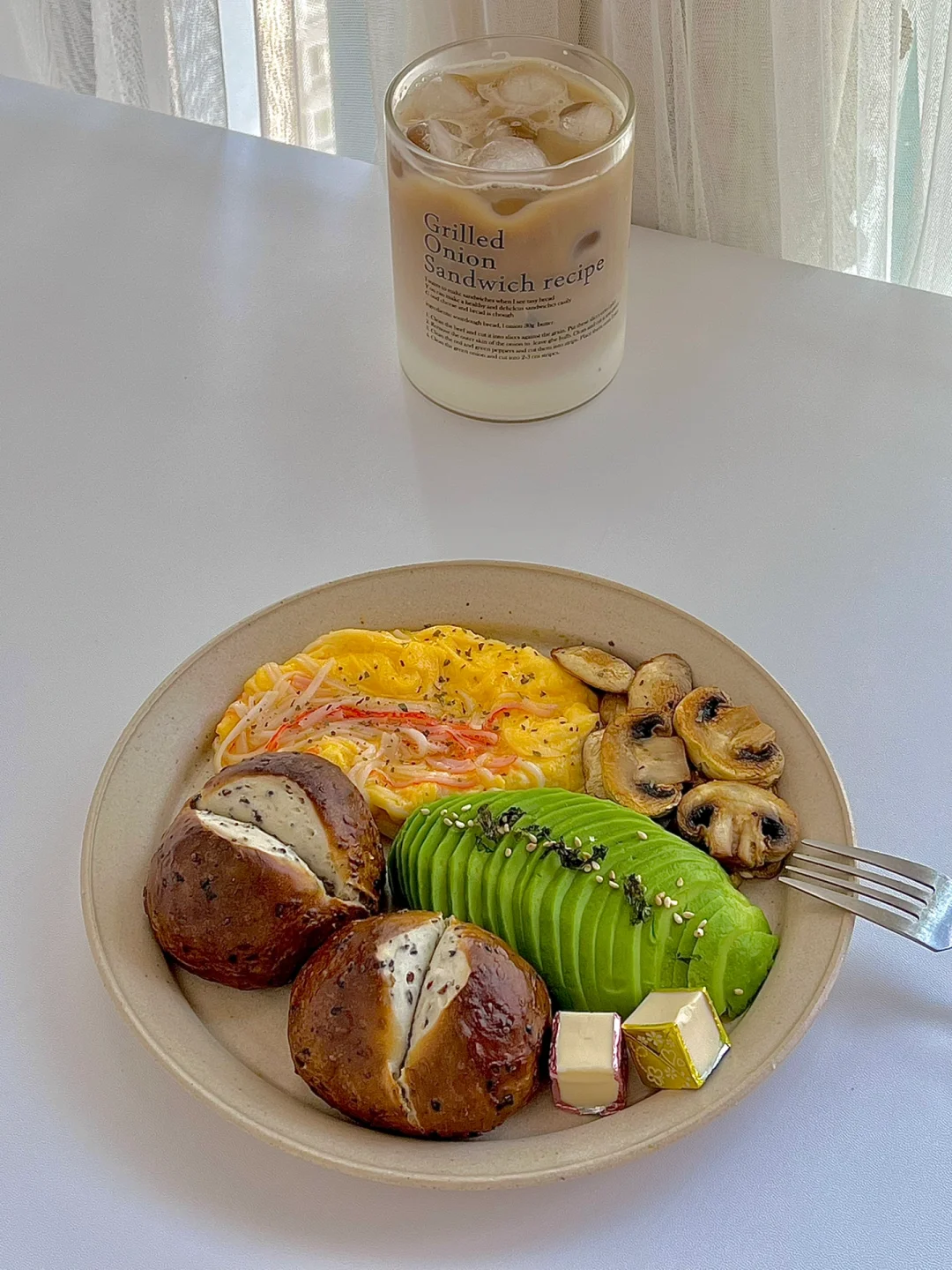 ☀️工作日早餐｜碱水球｜蟹柳滑蛋一盘端早餐盘