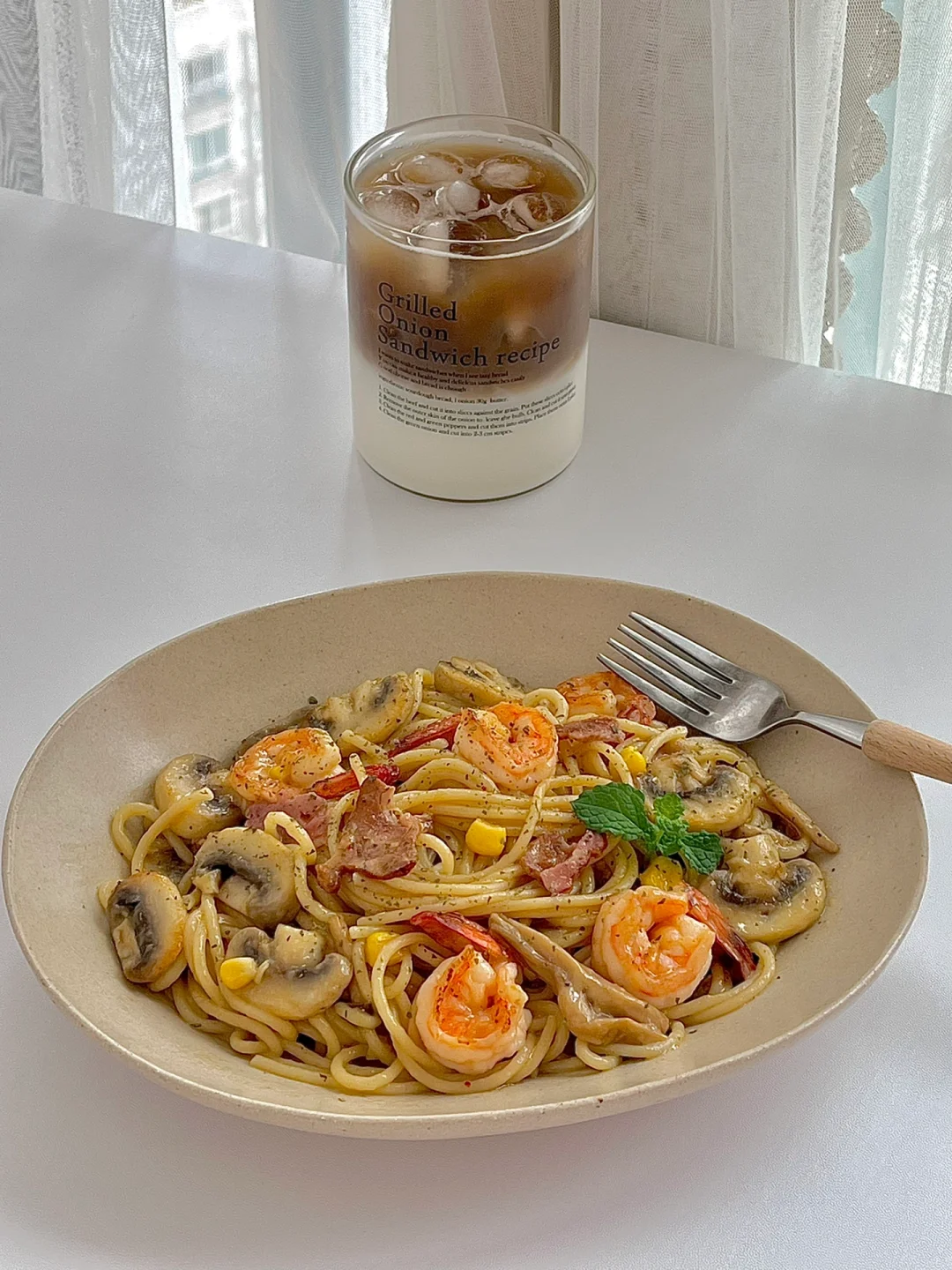 ☀️️工作日早餐｜奶油虾仁蘑菇培根意面 🍝