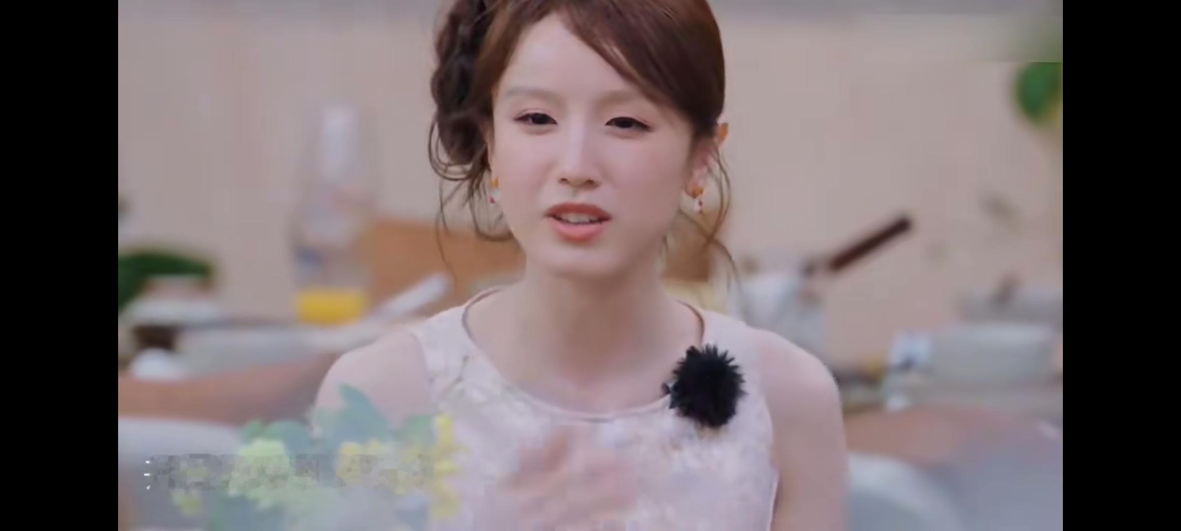 5日，“张雅琪被《花少8》剪掉了”登上热搜。她作为《花儿与少年7》的前季嘉宾，专程到场为新嘉宾王可录制的送行片段在正片中被全部删除，同期其他送行人的镜头均完整保留，外界普遍认为这是节目组因她此前的综艺口碑危机做出的风险切割操作。
张雅琪此前以素人常驻身份加入《花儿与少年7》，在节目中主要承担团队财务