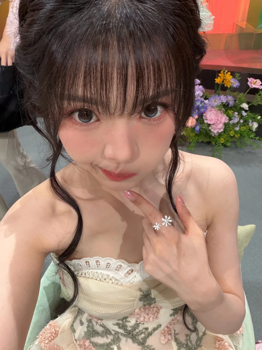 够了杨超越 好权威的长相好伟大的一张脸🤤