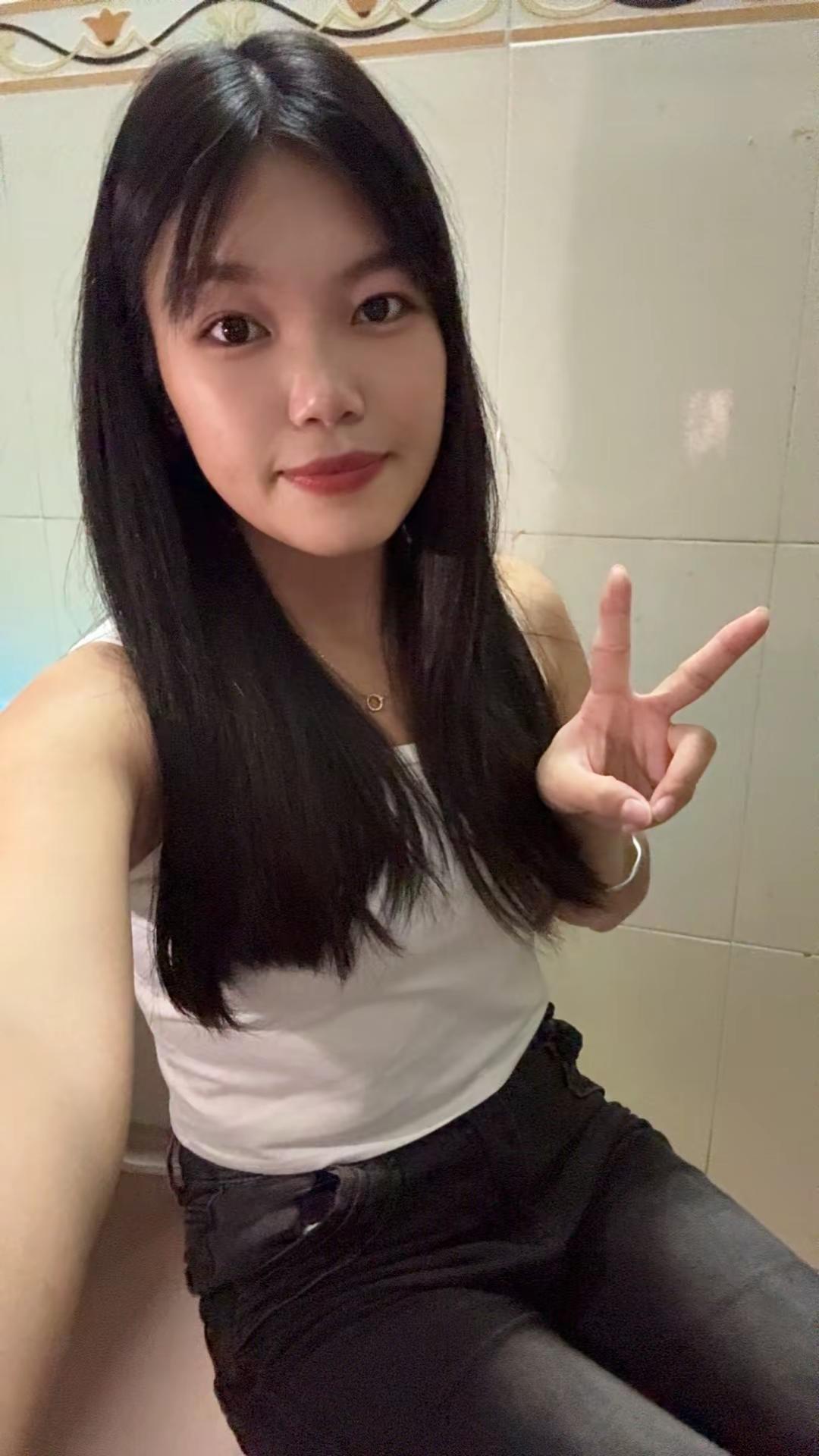 后来我才知道，那种一直不谈恋爱的才是玩的最花的