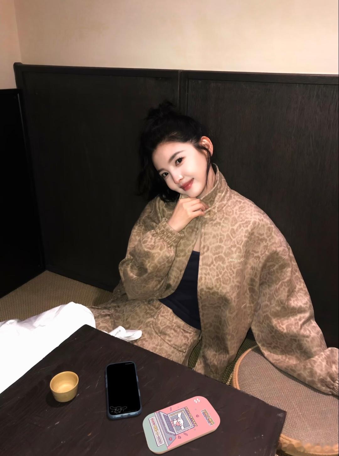 遇见了你，我比谁都幸福。#章若楠[超话]# ​