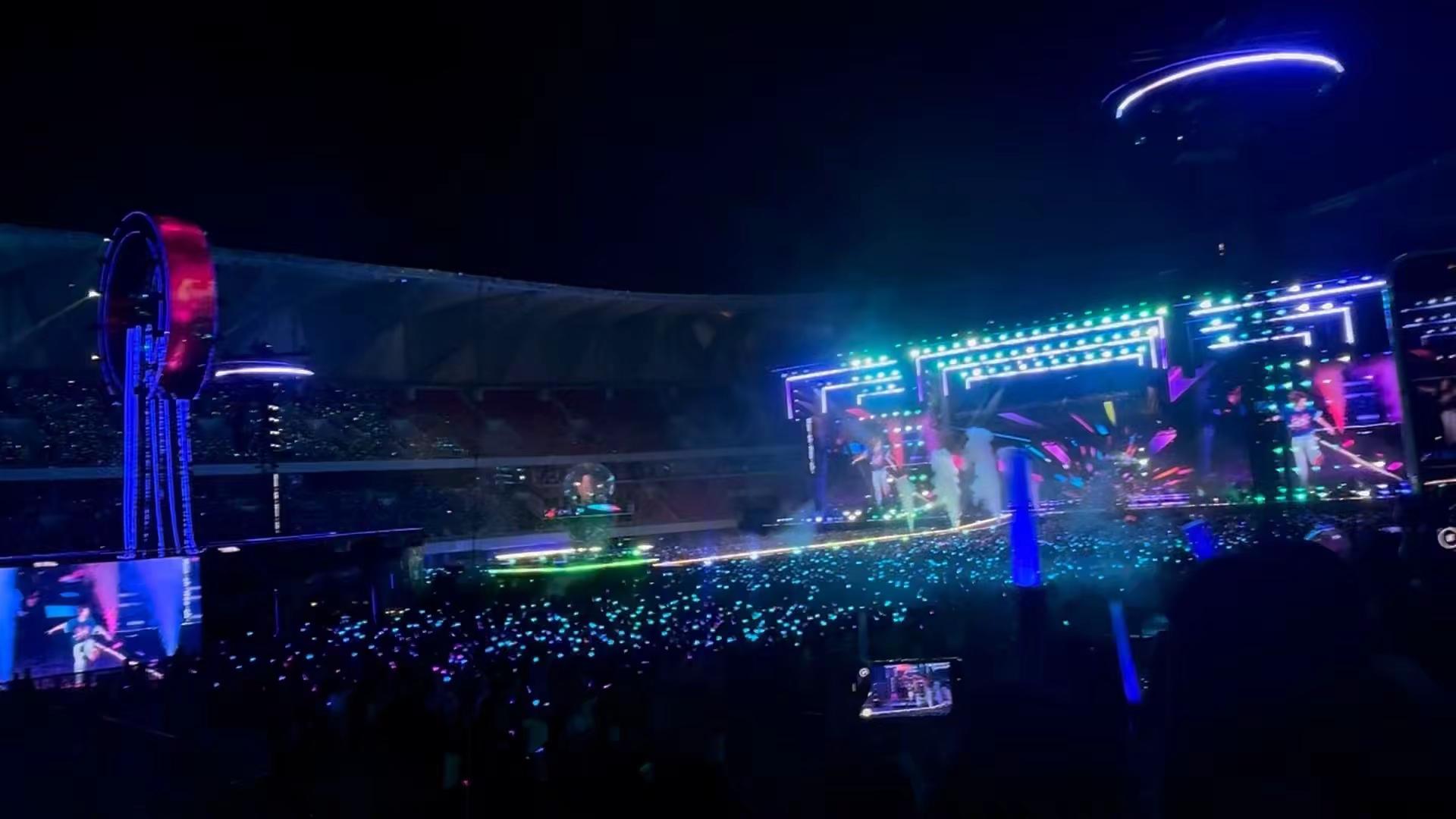 明天依旧喜欢你 每天的明天 数不尽的明天 王源演唱会