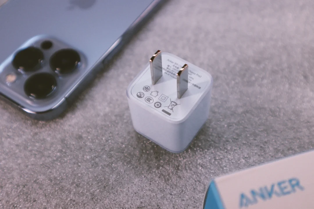 好家伙，果然一家人就是要整整齐齐的才最好看，最近给自己的iPhone13 pro