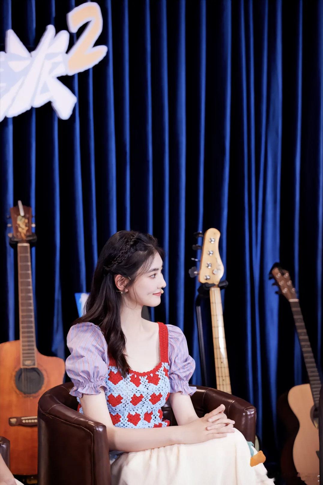 #韩沛颖[超话]#

“愿你快乐又顺心，日子精彩又闪光
 𝒲𝒾𝓈𝒽 𝓎𝓸𝓊 𝒽𝒶𝓅𝓅𝓎 𝒶𝓃𝒹 𝓌𝓸𝓃𝒹𝓮𝓇𝒻𝓊𝓁 𝓈𝒽𝒾𝓃𝒾𝓃𝓰 𝒹𝒶𝓎.” ​