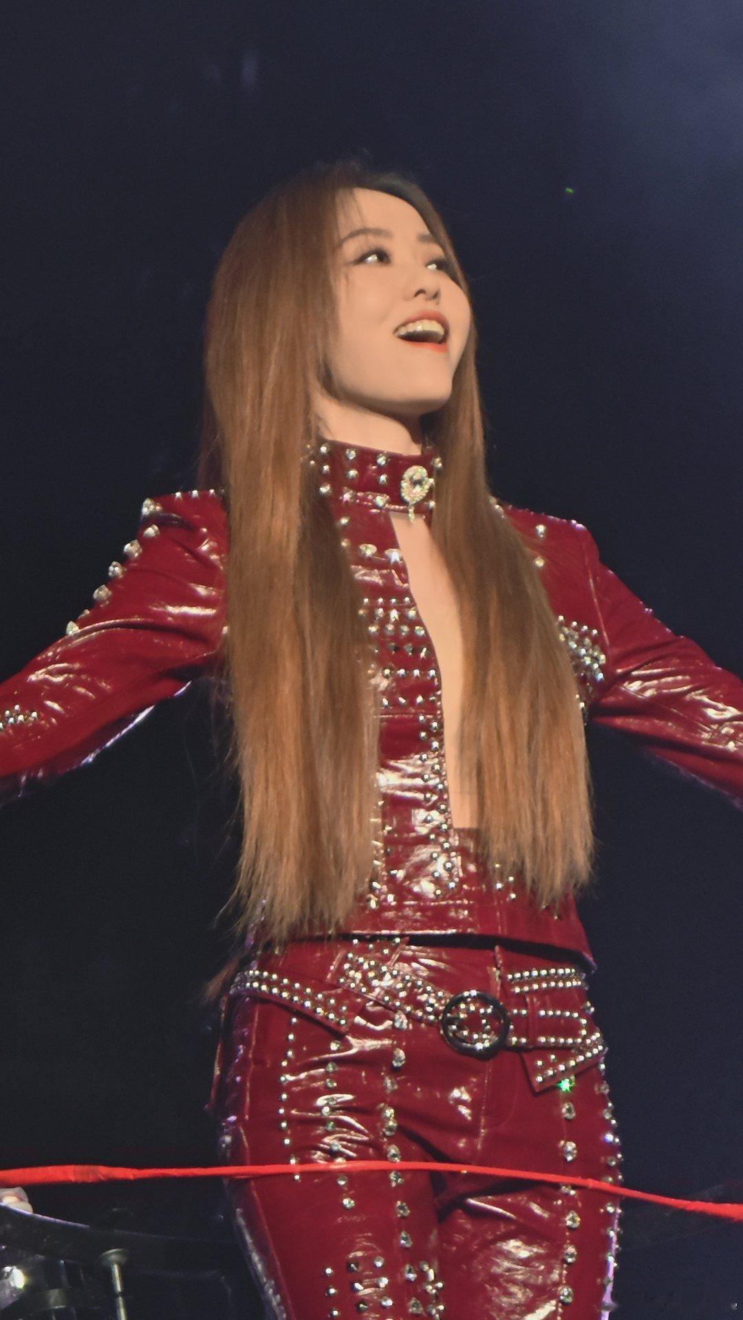 𝟎𝟖𝟏𝟓 𝐙𝐡𝐞𝐧𝐠 𝐙𝐡𝐨𝐮
回来后又是一地鸡毛…终于有时间打开相册回忆一下幸福的瞬间🤲🏻 ​