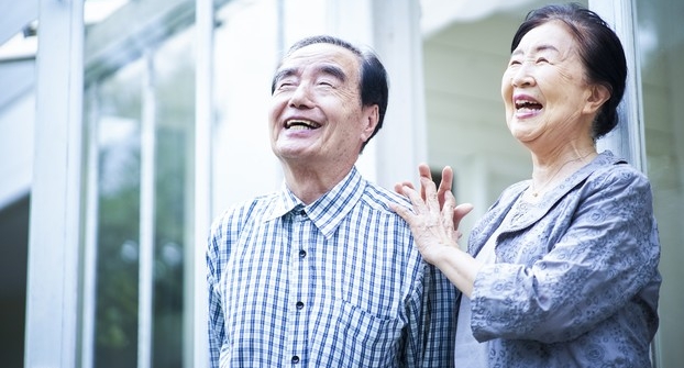 老年夫妻：相互理解、包容与体贴，幸福的三重奏