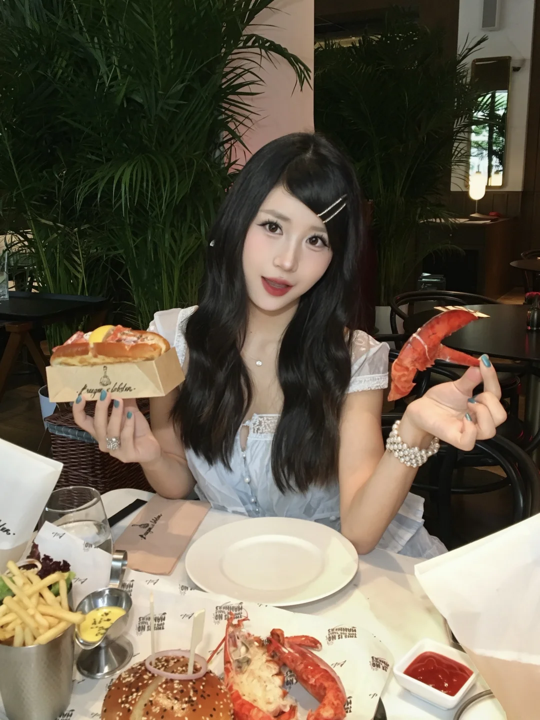 谁懂啊！外滩这家龙虾汉堡快闪巨好吃🦞