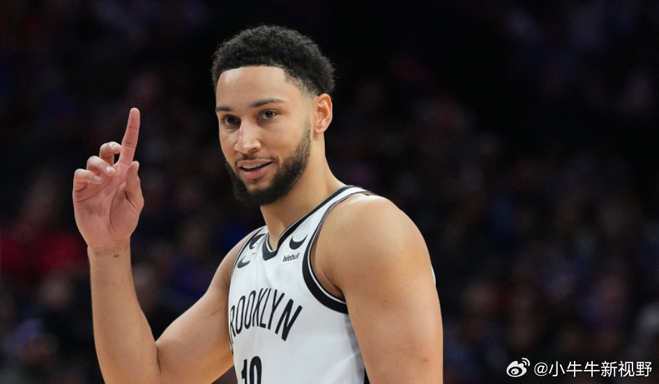 国王1年350万签下本·西蒙斯，却不指望他当导师
三届NBA全明星球员本·西蒙斯正式回归联盟，与萨克拉门托国王队签下一份为期一年、价值350万美元的合同
。在缺席了整个2025-26赛季之后，这位30岁的澳大利亚球星终于迎来了期待已久的复出机会
。
不过，国王队虽然签下了这位经验丰富的老将，却并不打算让 ​