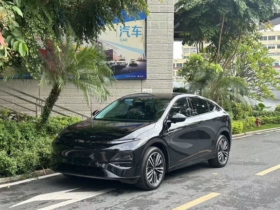 出小鹏G6