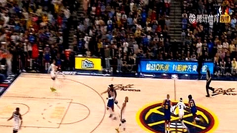 落后3分剩18秒，教练留着暂停，竟然有人敢投长两分？    掘金队的贾...