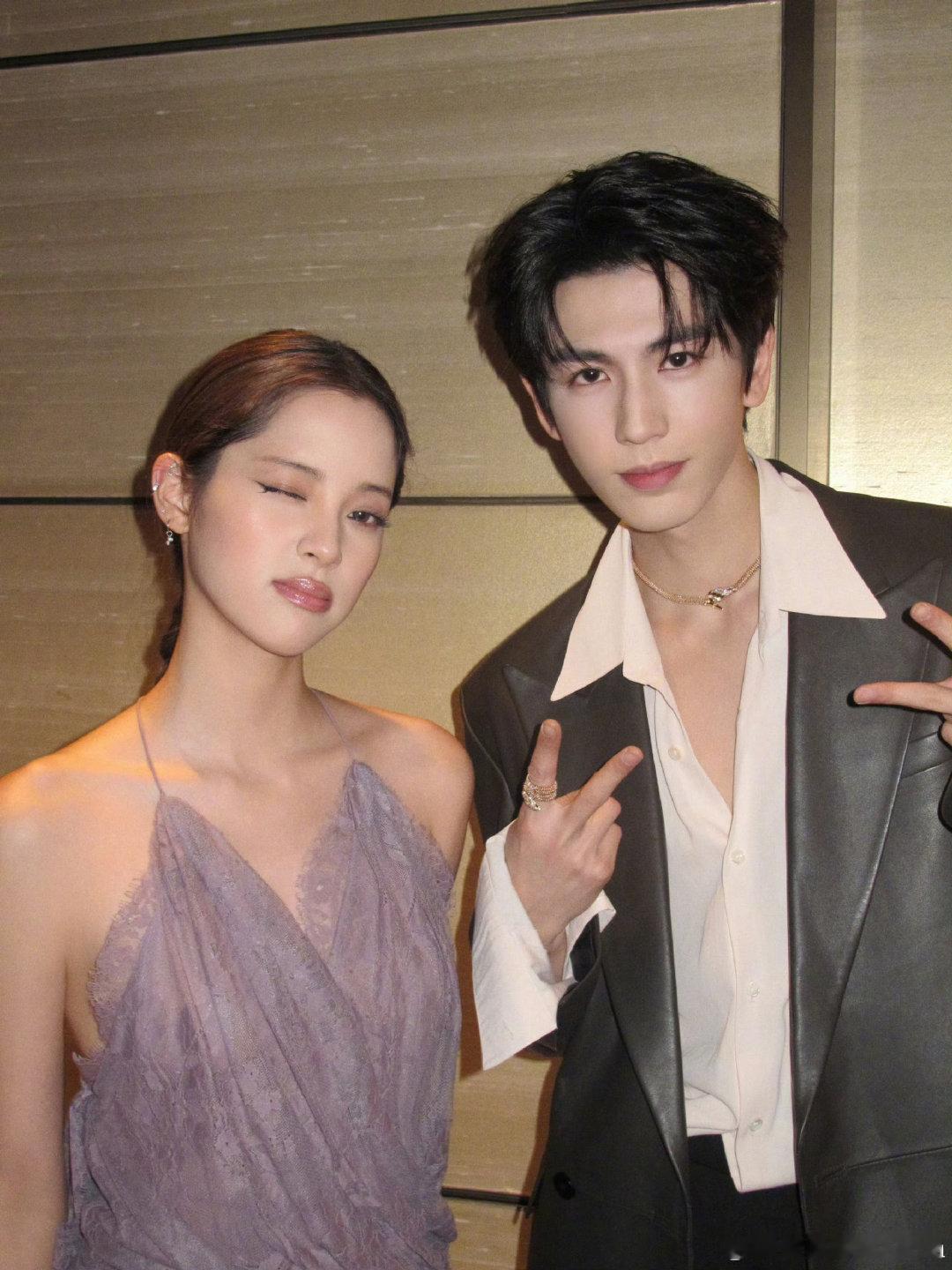 #张凌赫欧阳娜娜好权威的两张脸#
我宝宝 我老公 我就这样幸福吧 ​