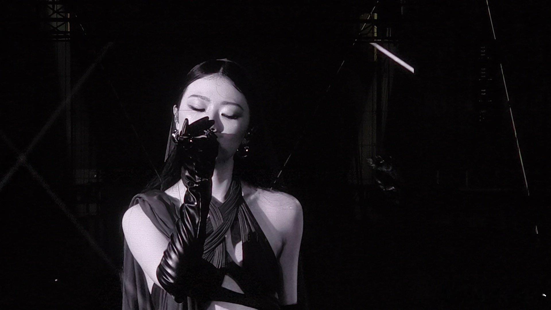 #单依纯[超话]# 光是遇见过 已是最美丽的诗歌 ​