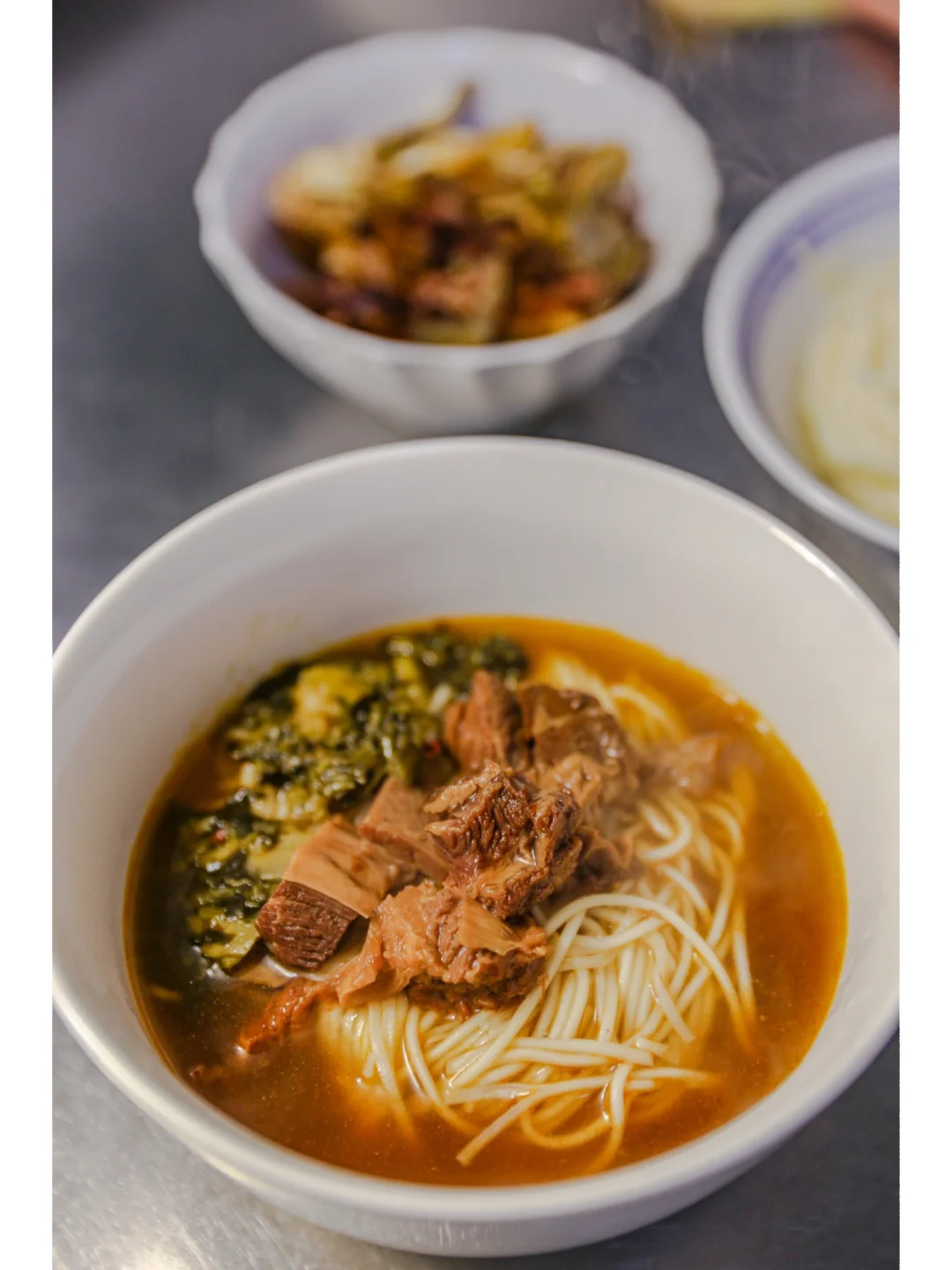 坚持做1000种面不重样（209）酸菜牛肉面