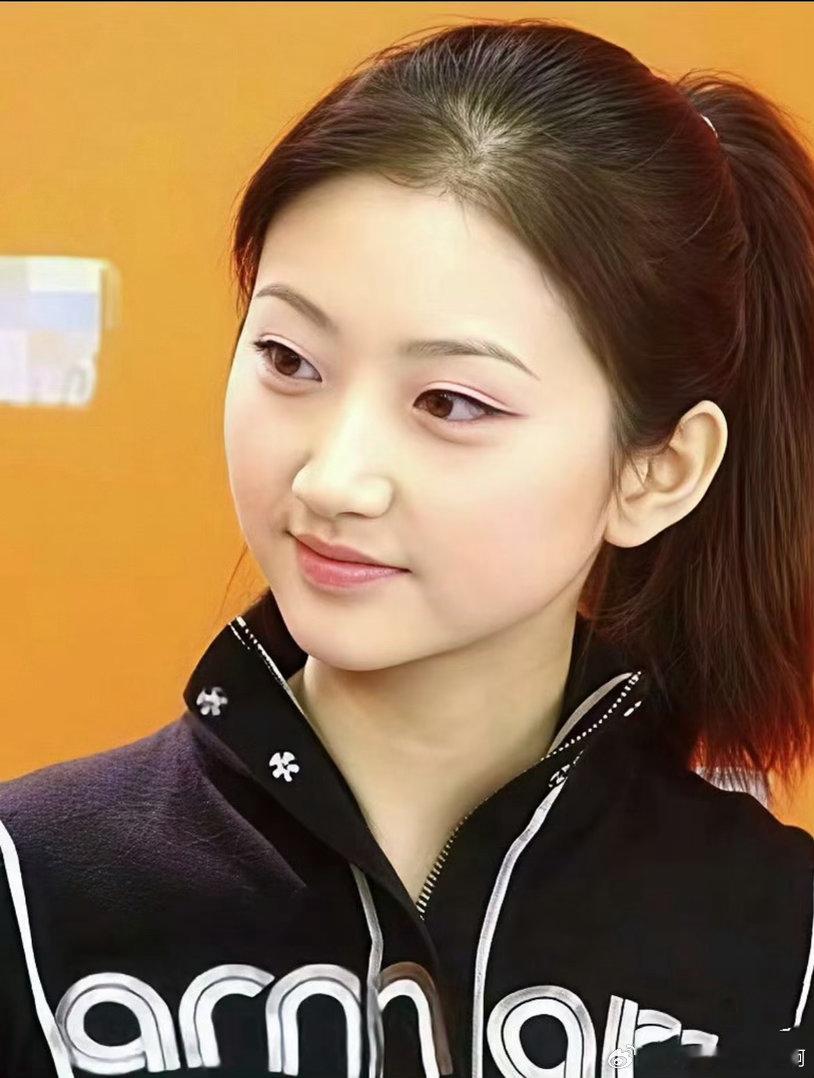 景甜爸妈都一般人，也是基因彩票。 ​​​