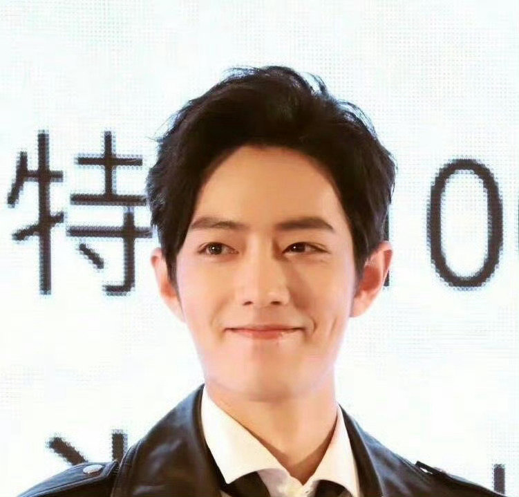 哈哈哈哈哈哈哈不是第一次了
#肖战圆头被当vogue的o# ​