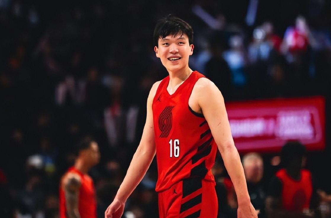杨瀚森又一次缺席国家队大赛！原因很明确 —— 回美国备战 NBA 新赛...