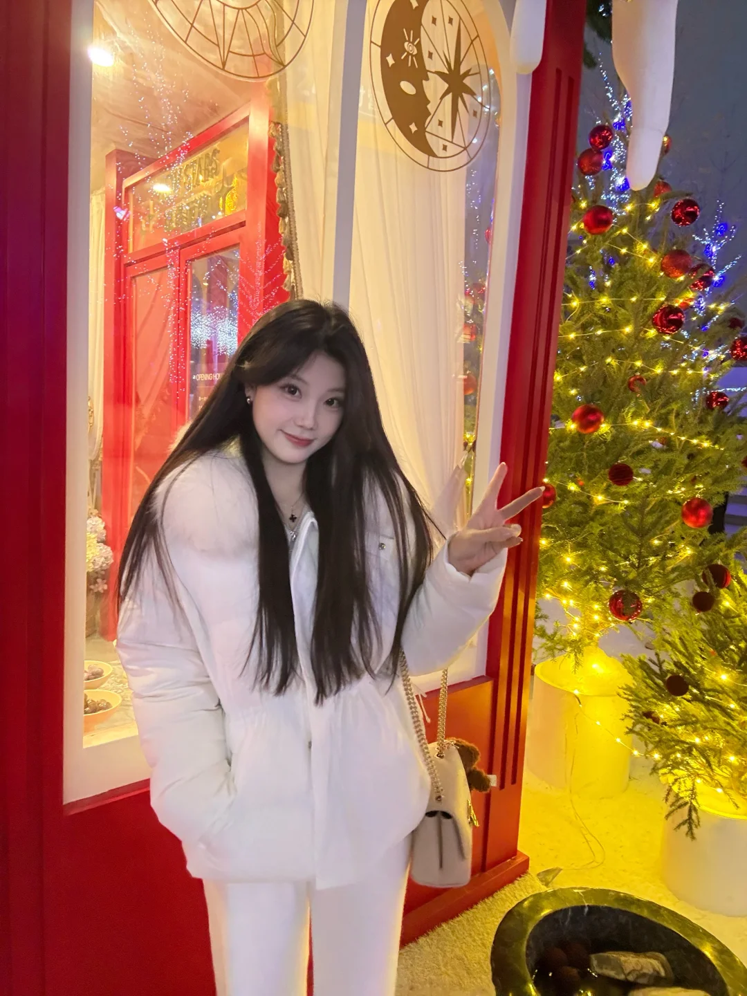 很韩女的一件羽绒服