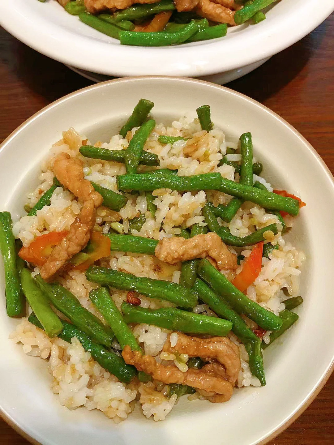 😋这样做的豇豆炒肉也太绝了吧！简单好做！