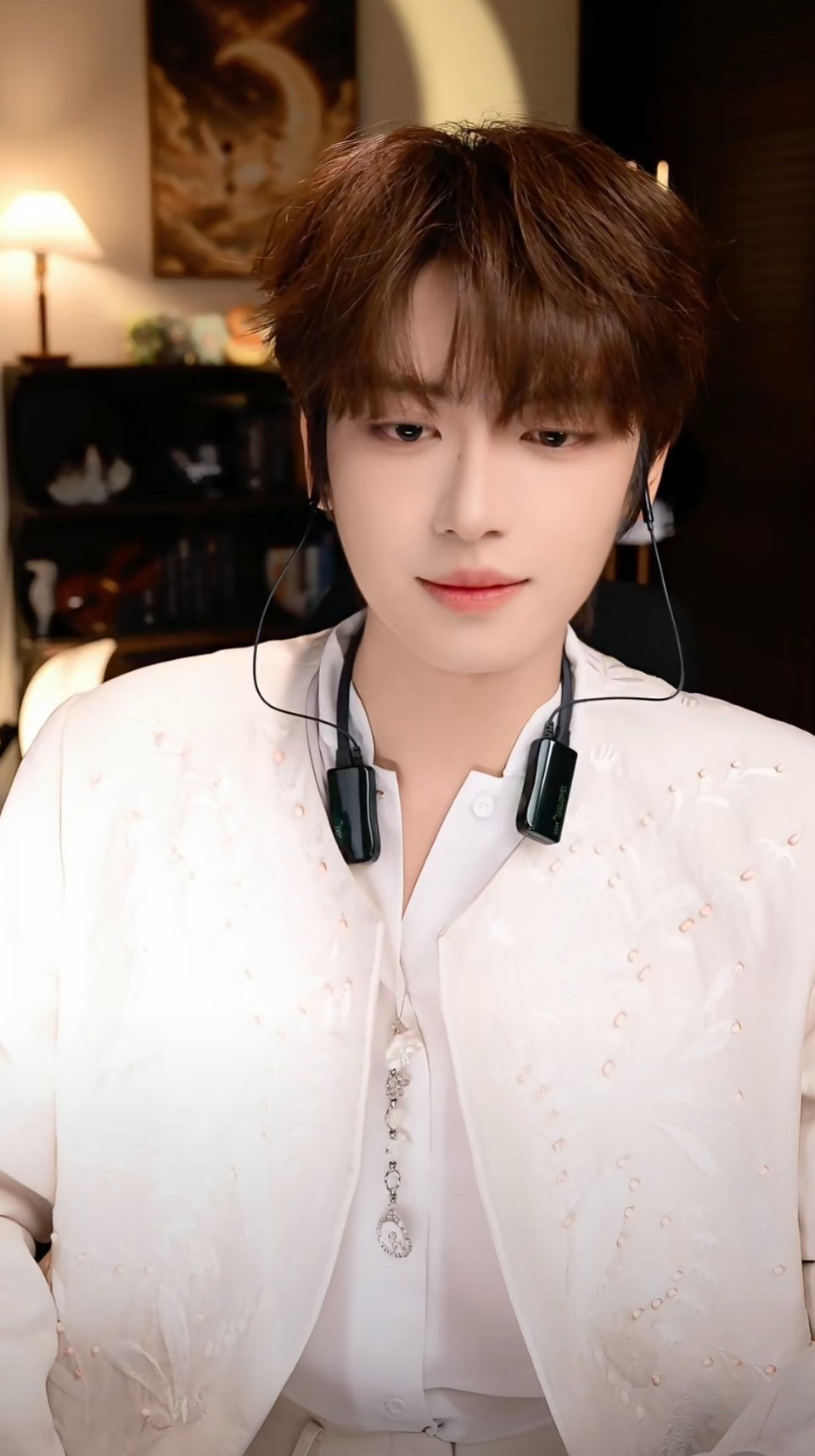 好漂亮[抱一抱]
没见过的新衣服～ ​