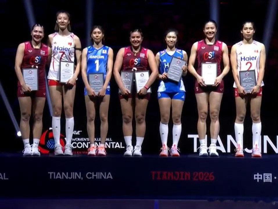 2026年亚洲女排锦标赛冠亚军决赛，女排队员多人拼到抽筋，遗憾的是没能...