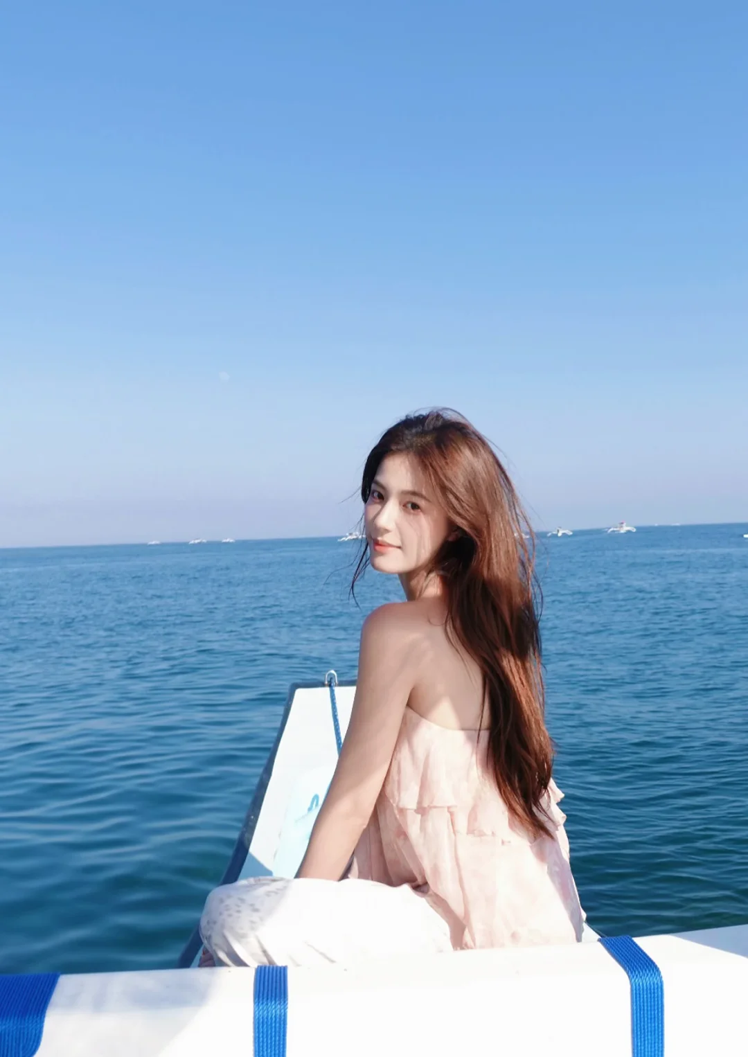 在Lovina追海豚啦🐬🌊
