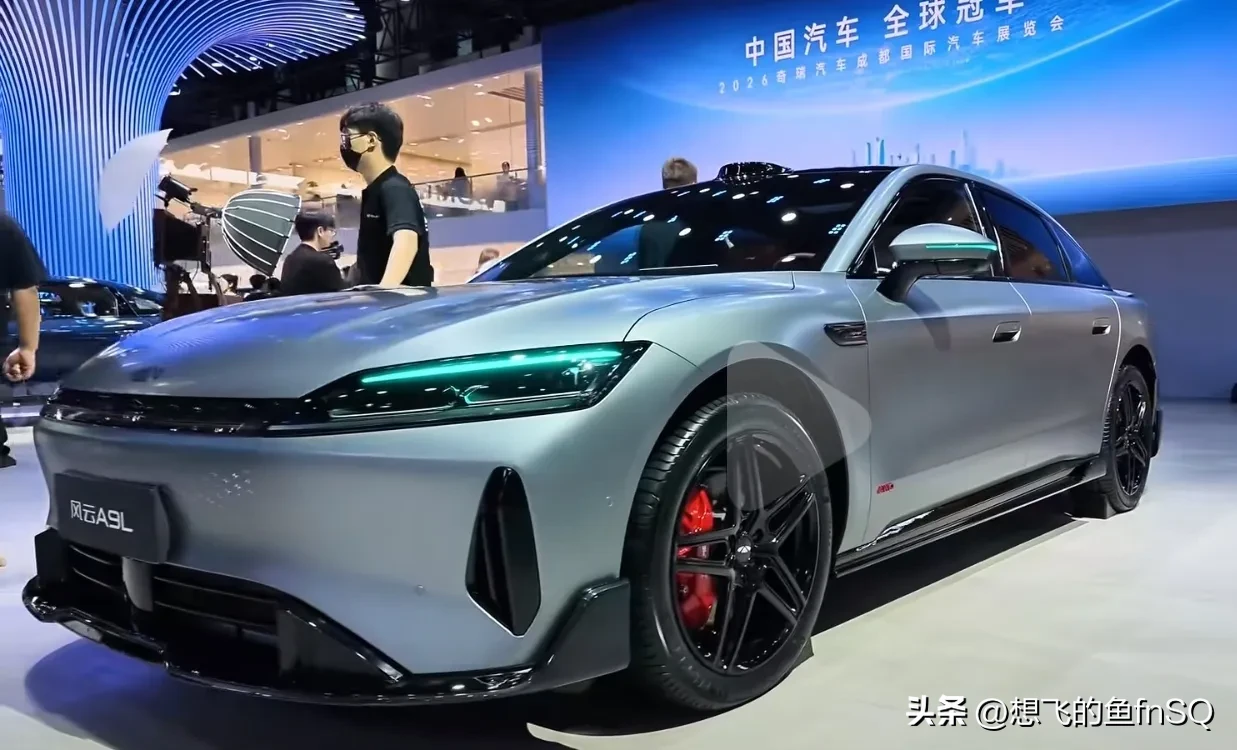 万万没想到！2026年成都国际车展离奇现象：

1、保时捷没来
2、劳斯莱斯没来
3、宾利没来
4、兰博基尼没来
5、玛莎拉蒂没来
6、雷克萨斯没来
7、捷豹路虎没来
8、英菲尼迪没来
9、特斯拉没来
10、路特斯没来

2026 成都车展有足足22个豪华、合资及部分新势力品牌缺席，创下近年最高纪录