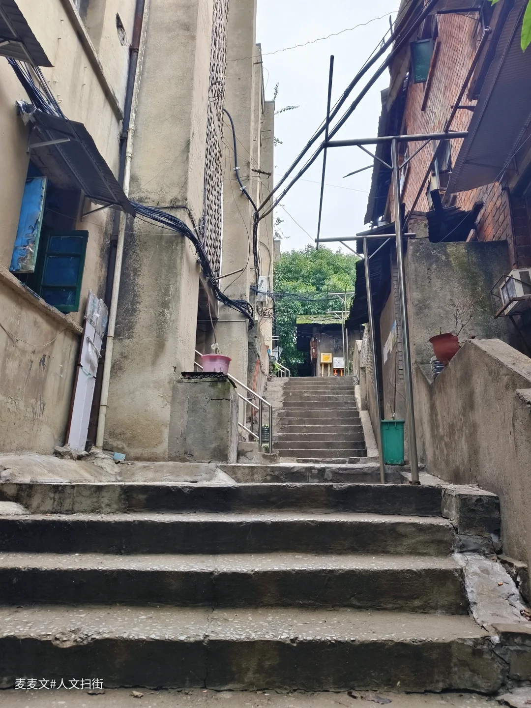【巴南】石阶上的生活，老家属院里的故事