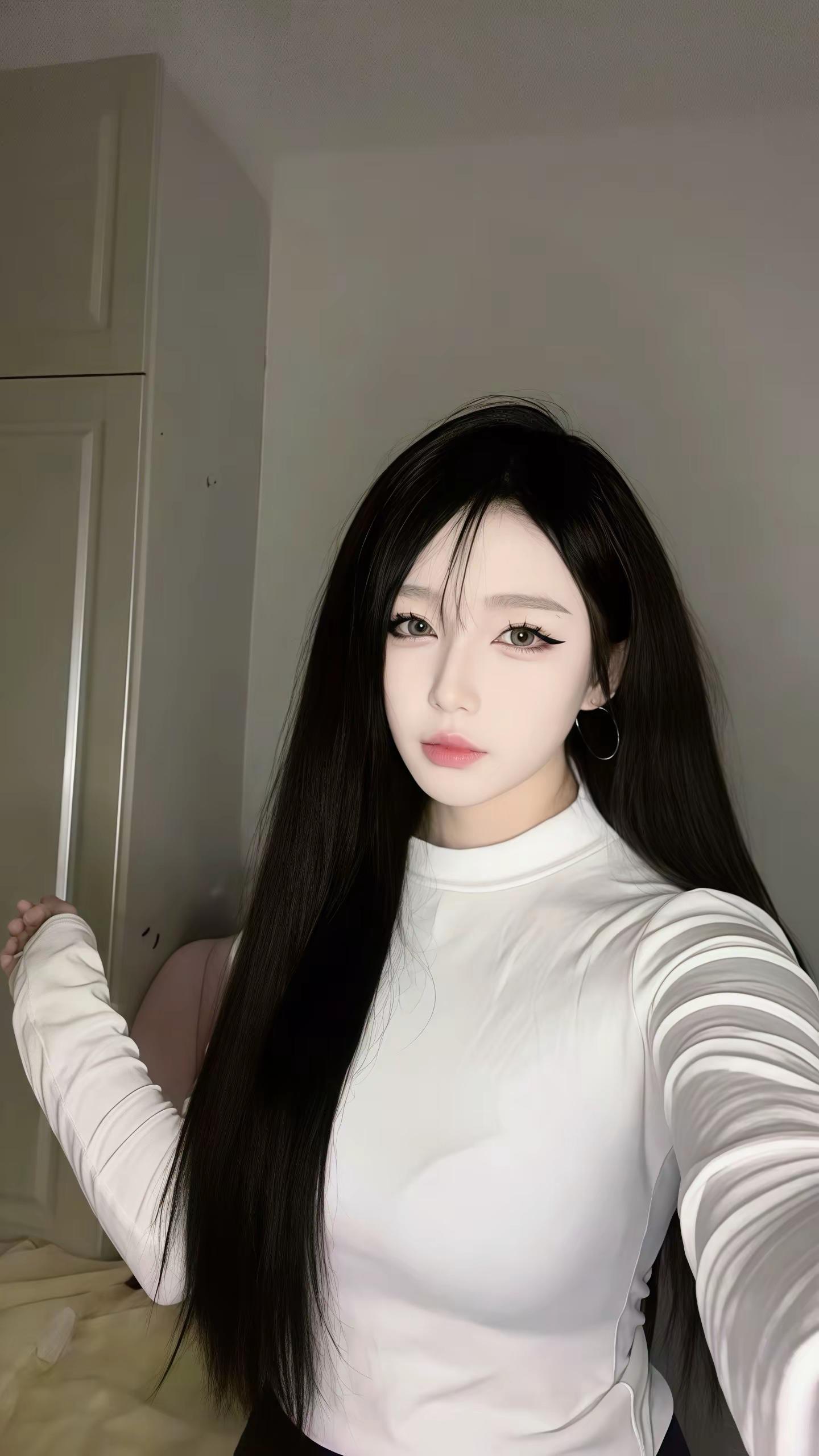 <p>四十岁女人 <!--{img:0}--><!--{img:1}-...