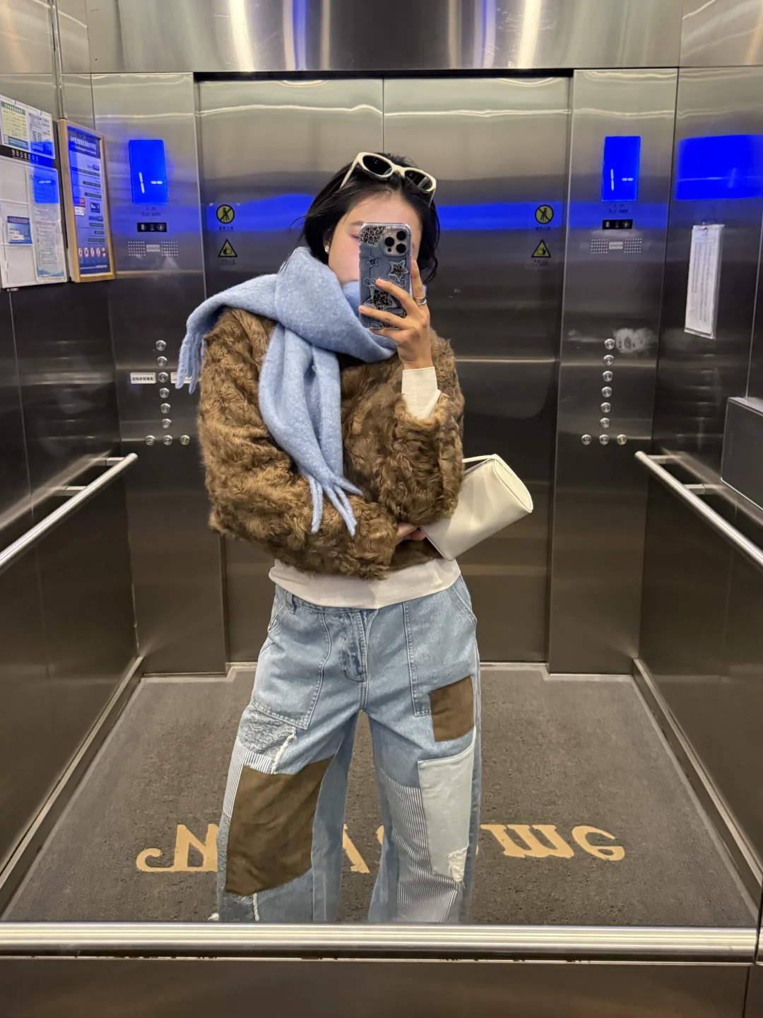 受电梯检阅的ootd🪄⋆⁺₊⋆最近穿的舒服又自在