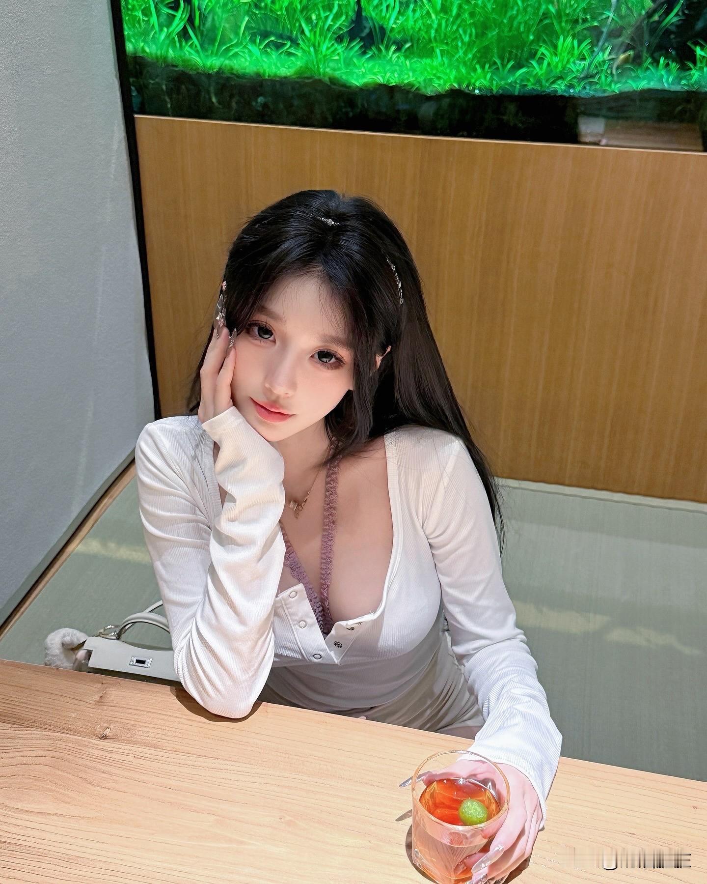 甜美少女风穿搭，清新下午茶时光🍓🍉