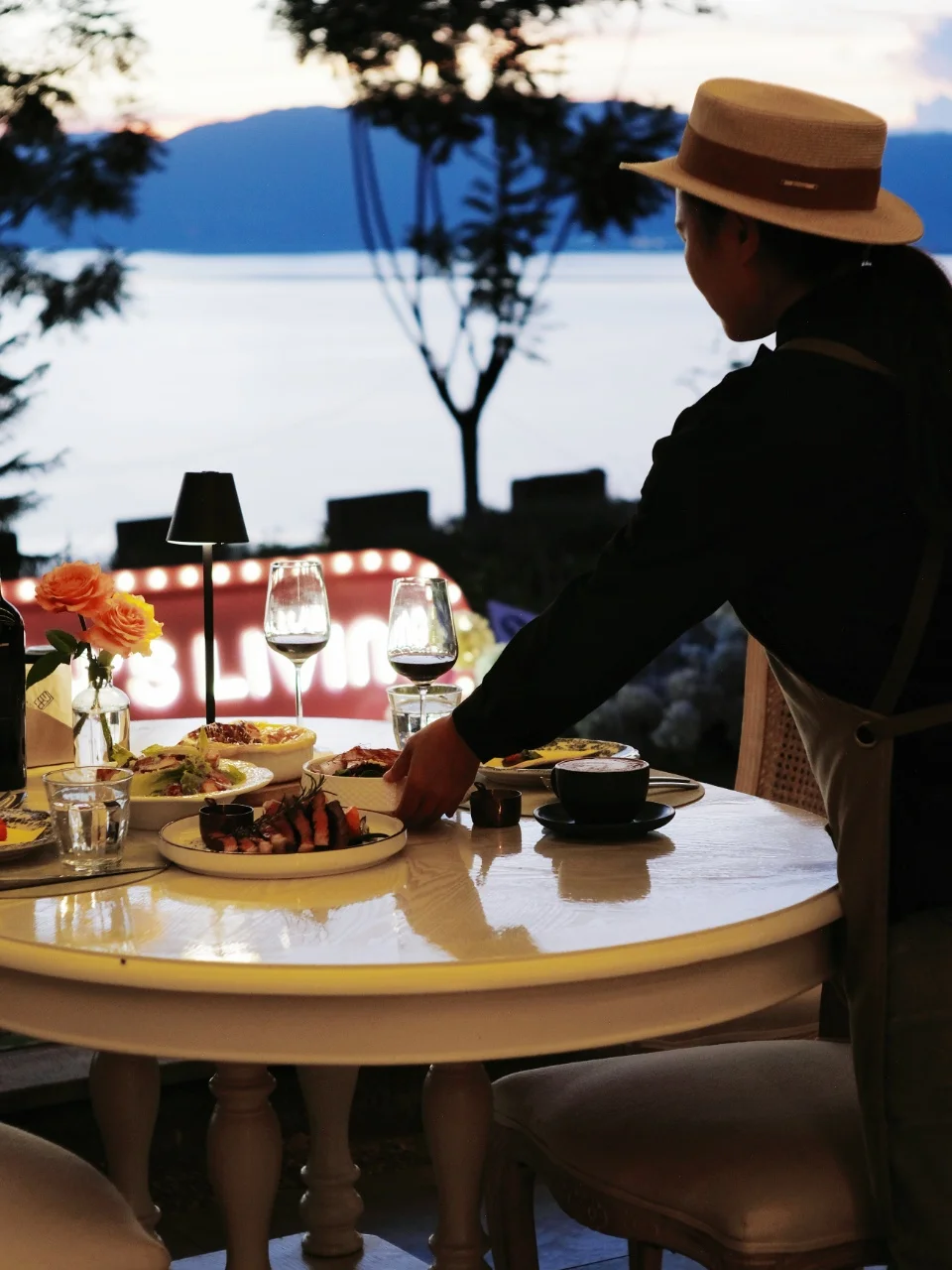 抚仙湖落日餐厅，明星也爱去🌇