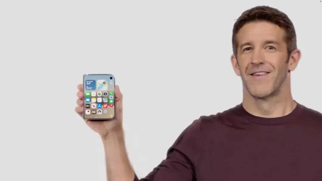 iPhone Duo 首发上手：值两万元的折叠屏