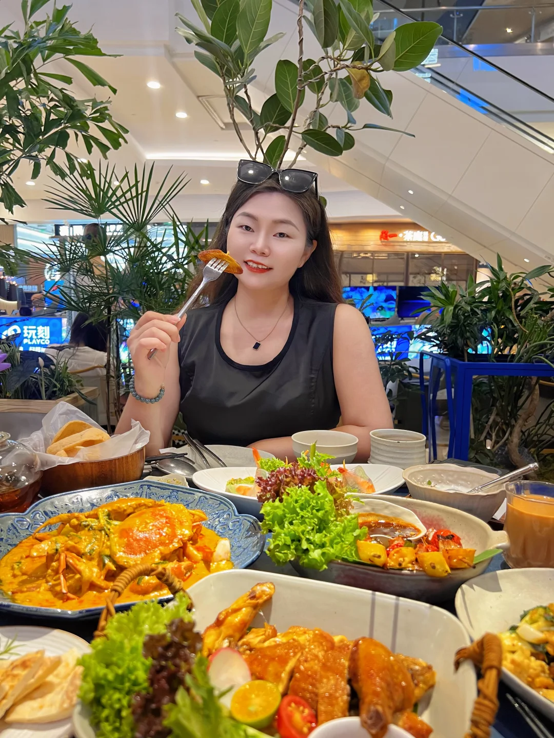 谁懂啊！刚开业就排长队，咖喱蟹封神了🦀