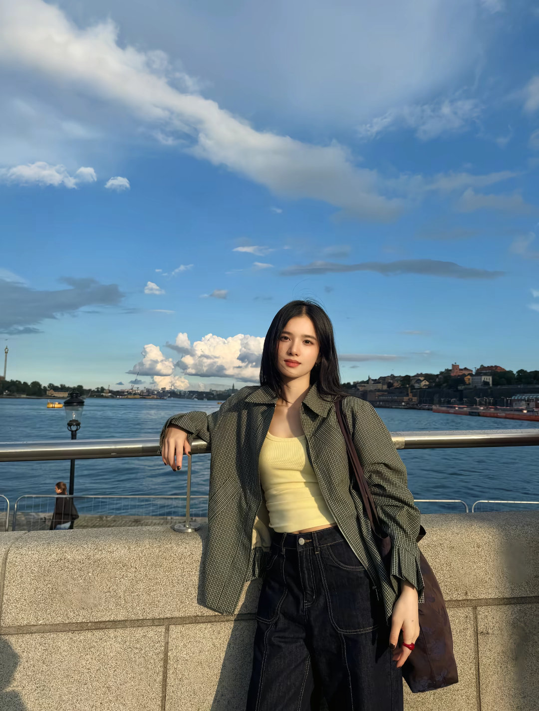 #张婧仪[超话]# 张婧仪#张婧仪代言比亚迪秦MAX#张婧仪#张婧仪代言比亚迪秦MAX#  

有追求，这样我们才会有活下去的动力。有梦在，我们的人生才会更加精彩。没有梦想的人生，心灵是干枯的，内心是枯燥乏味的。

​