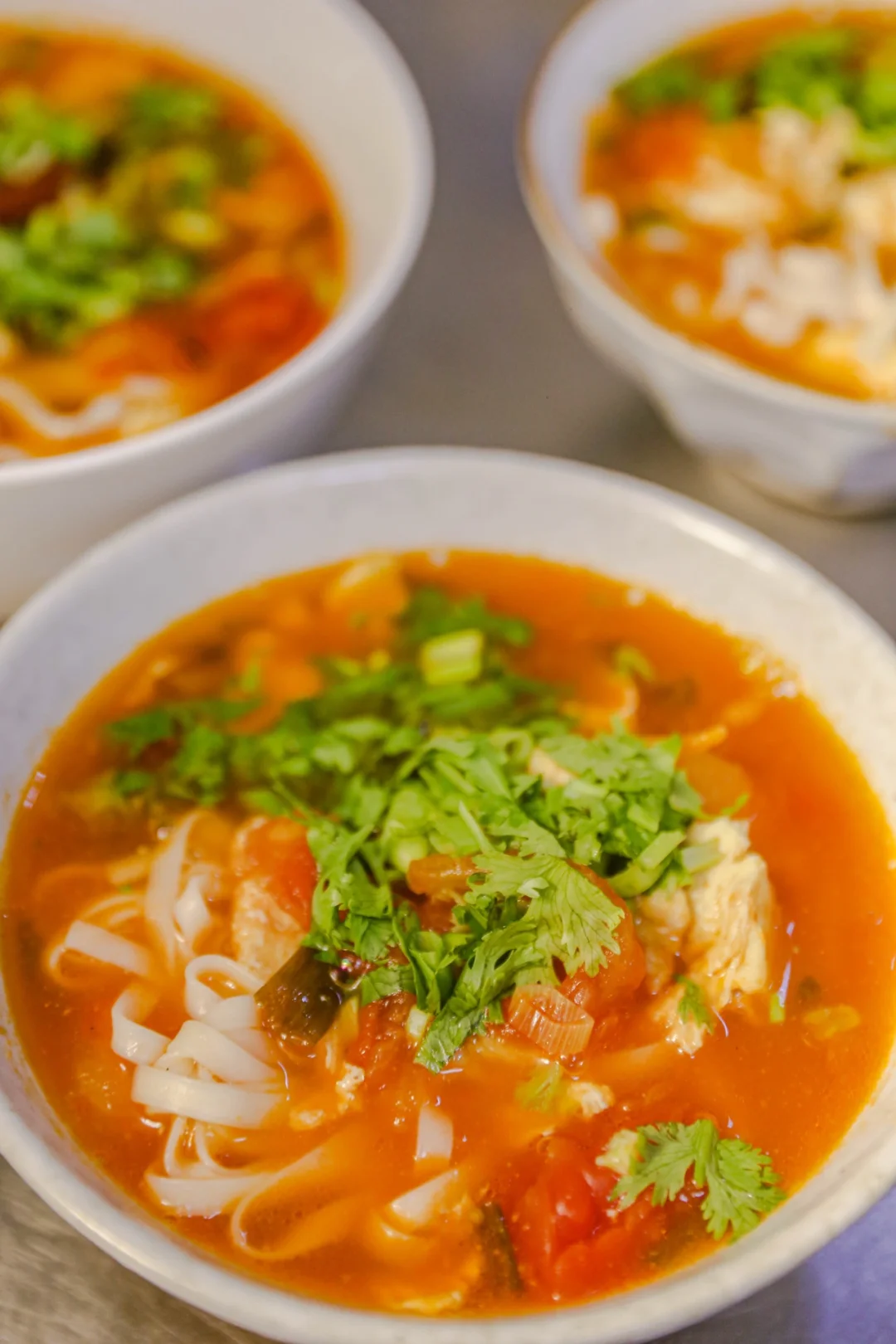 坚持做1000种面不重样（243）番茄浓汤面