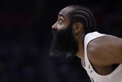 NBA季后赛西决G2，马刺vs雷霆，卡斯尔目前已经7个失误。<br ...