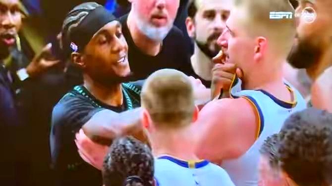 快船这回真是太可惜了。    本以为能跟掘金硬碰硬杀进西决，甚至摸到总...