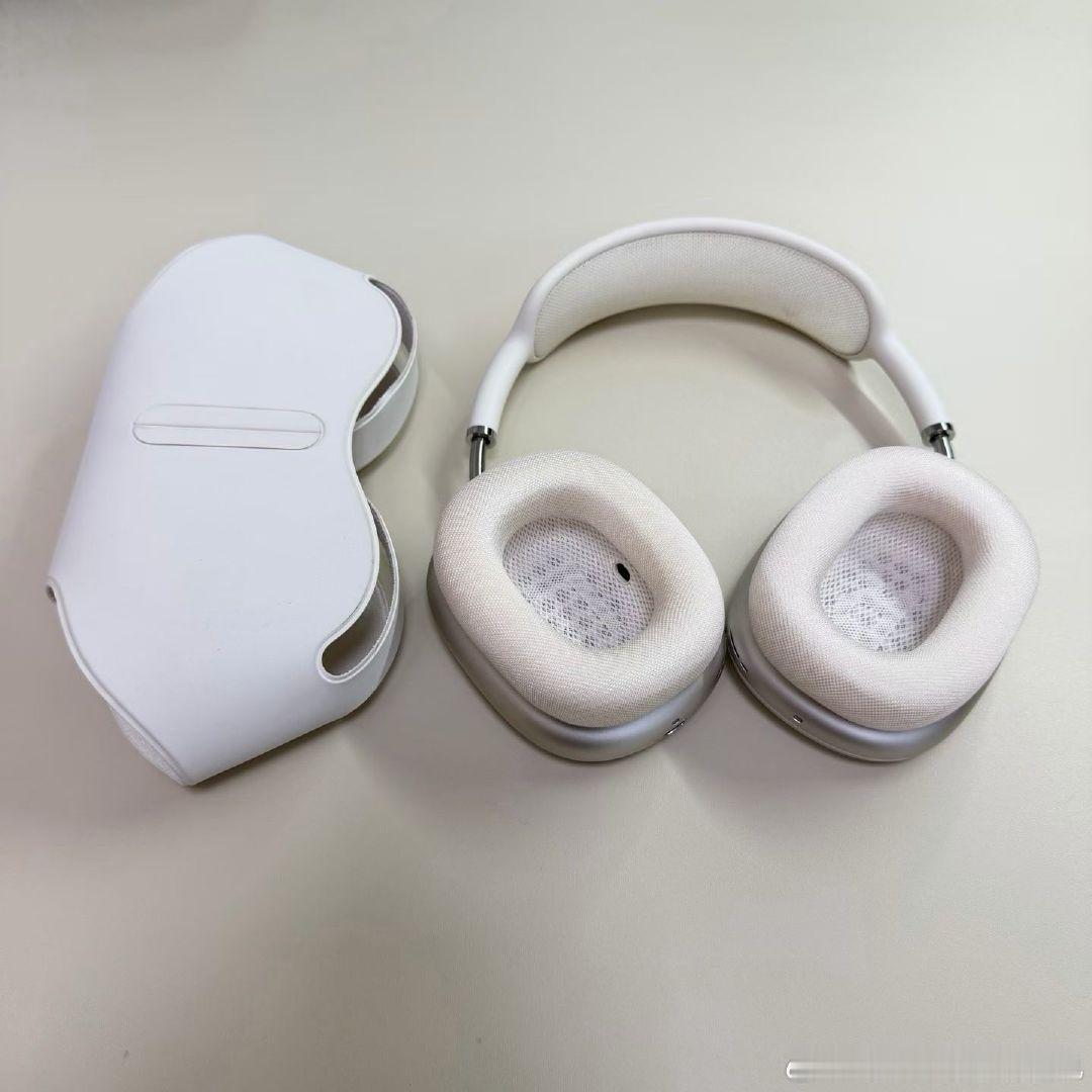 苹果AirPods Max蓝牙耳机 
主动降噪星光色原装97.98新
适用于：iPhone/iPad/iWatch 
USB-C充电口实惠价格  ​