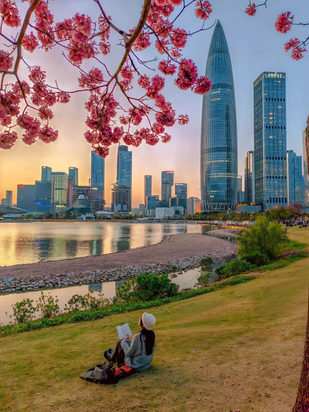 朋友都笑我过年到深圳玩，直到我来了后…