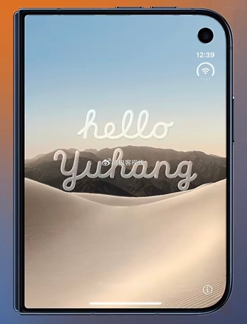 #曝iPhoneDuo首次开机能显示用户名# 看话题我想着可能会有多用户切换，结果端上来满满的情绪价值[doge] ​