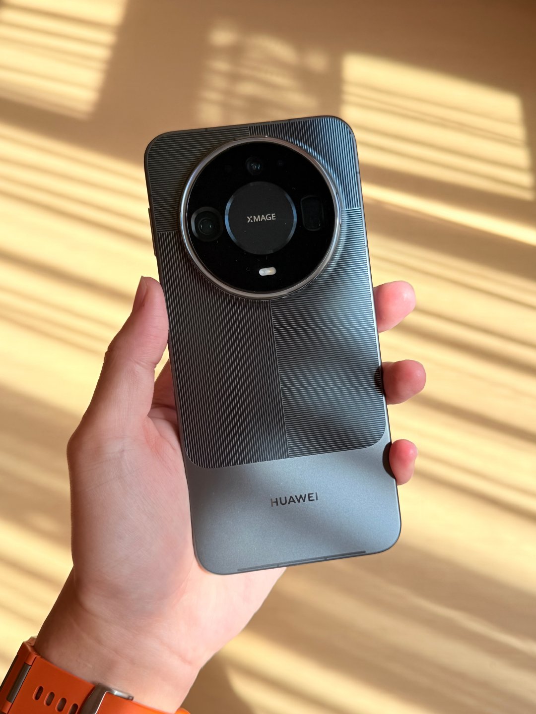 刚拿到华为Mate 90 Pro Max，有什么想问的吗？[不愧是你] ​