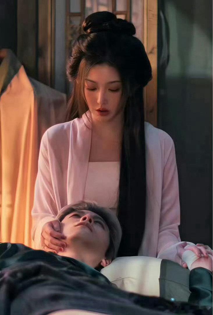 #孔雪儿[超话]# 可是我们只是个戏份如集的四番女二哎，俞姐果真顶流啊 ​