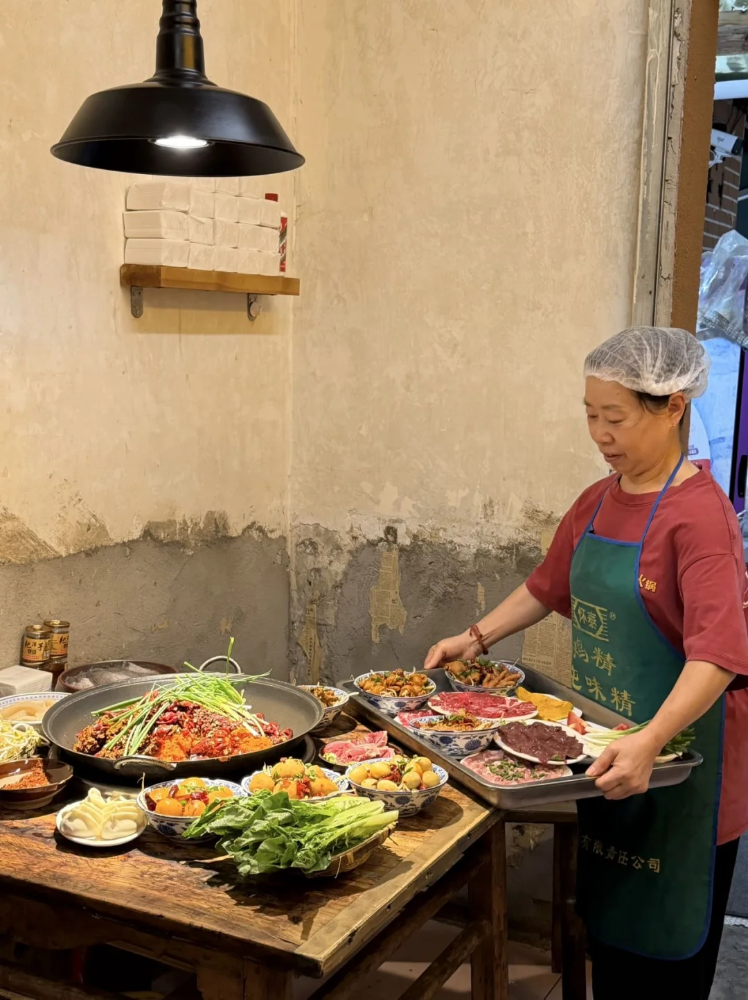 重庆越不起眼的小店越好吃。。。