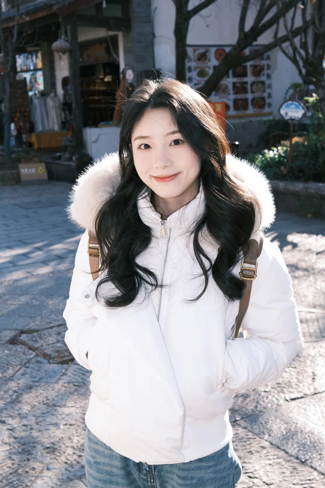 存一些日常感适合逛拍的姿势！