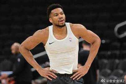 NBA | 雄鹿回应禁止字母哥出战：他拒绝参加球队安排的3v3对抗训练...