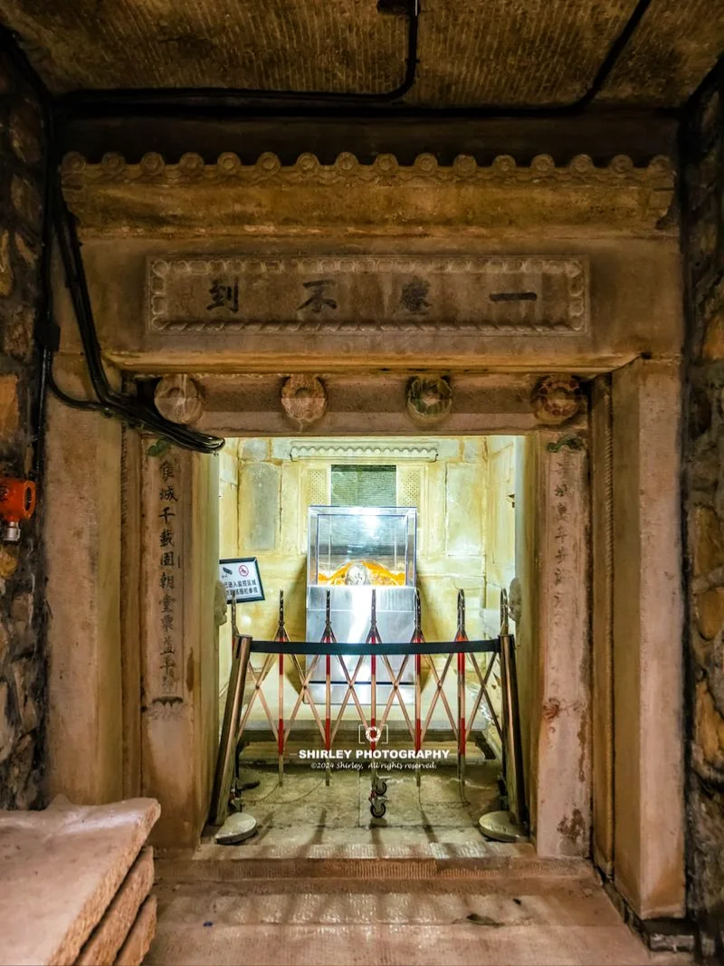 黄拙吾地宫中午看的，洪玄烨的瓜是下午吃的